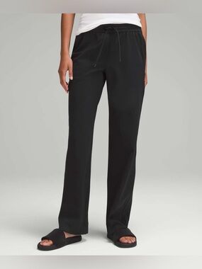 Lululemon Luxtreme Mid-Rise Straight-Leg Trouser